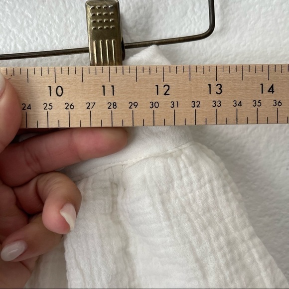 Camila Coelho Bebbe Shorts in White Gauze Look Cuffed Hem Rolled Waistband - Picture 9 of 11